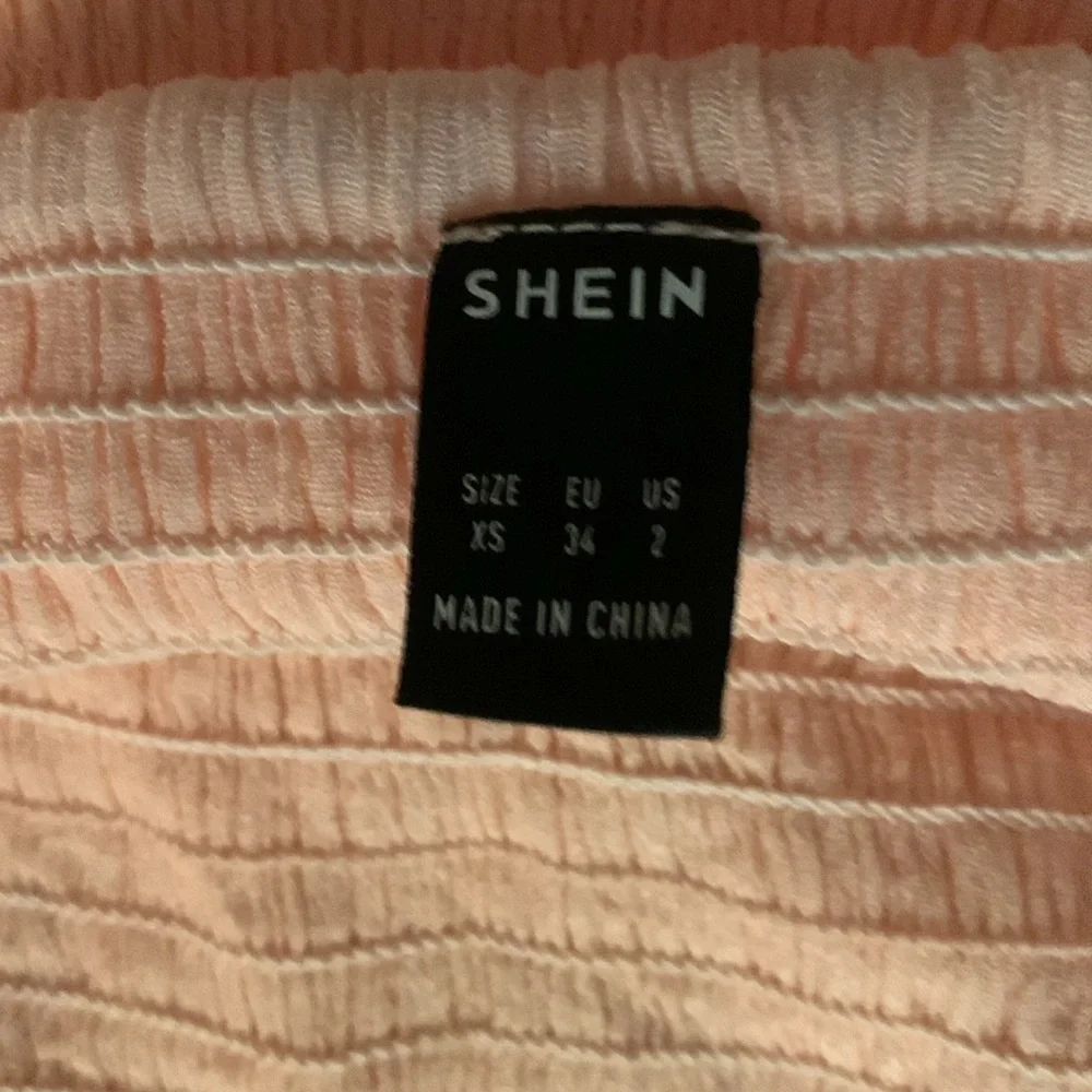 Pink Ruffle skirt - Picture 2 of 4